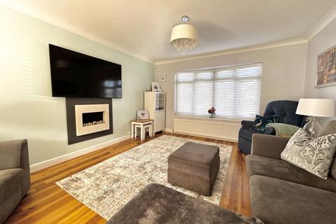 33 Brierley Close, Dunstable, LU6 3NB