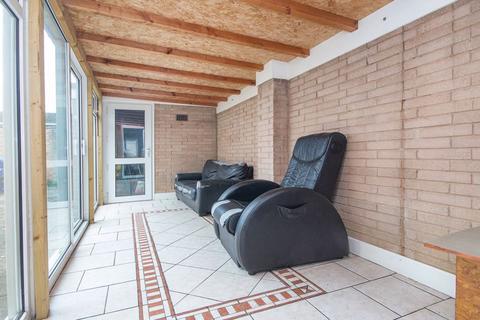 2 bedroom end of terrace house for sale, Calmore