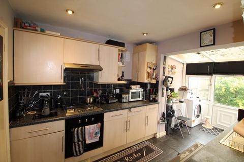 21 Eastfield Close, Luton, LU2 8DY