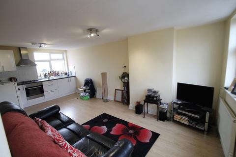 1 bedroom flat for sale, Oldfield Circus, Northolt, Middlesex