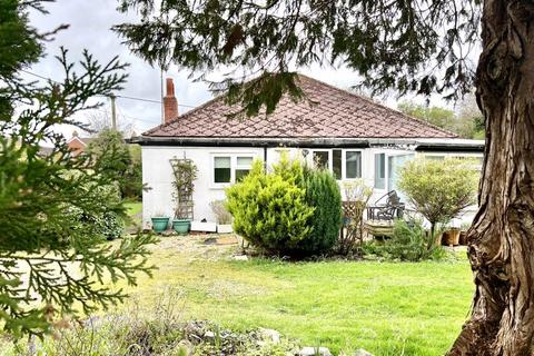 2 bedroom bungalow for sale, Oxford Road, Calne SN11