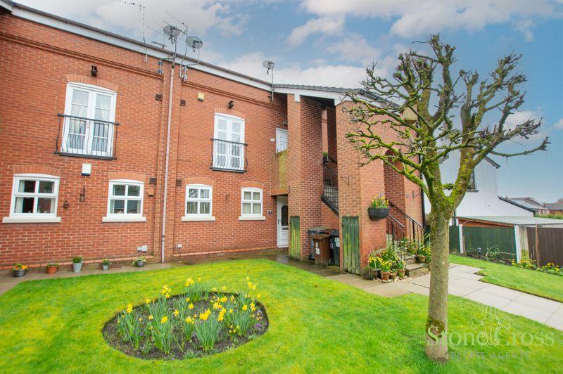 Old Manor Park, Atherton M46 0GP 1 bed apartment for sale £105,000