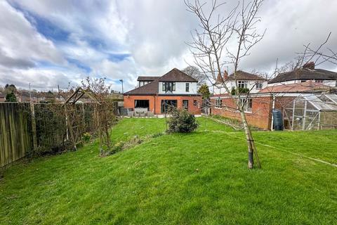 4 bedroom detached house for sale, Tunstall Road, Knypersley