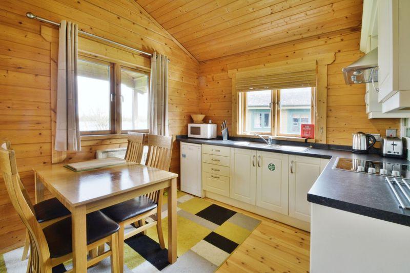 Kitchen/dining area
