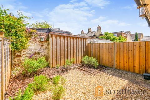 2 bedroom terraced house to rent, Perrin Street, Headington, OX3 7AS