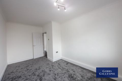 3 bedroom apartment to rent, Devonshire Way, Hayes, Middlesex, UB4 0JA