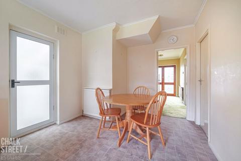 20 Millbrook Gardens, Gidea Park, Romford, RM2 5RP
