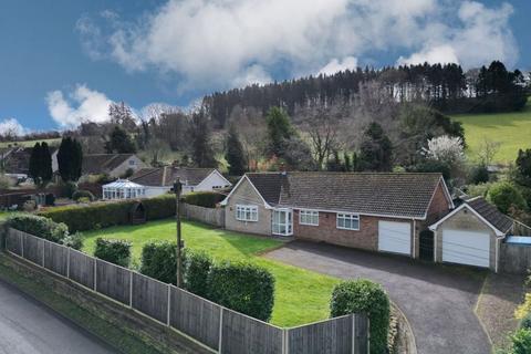 3 bedroom detached bungalow for sale, Crossways, Ruardean GL17