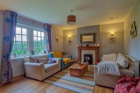 8 Bridge Road, South Petherton, TA13 5JD