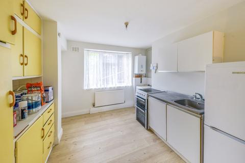 2 bedroom flat to rent, Hatfield Road