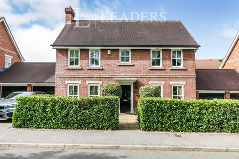 4 bedroom detached house to rent, Cardwells Keep, Guildford
