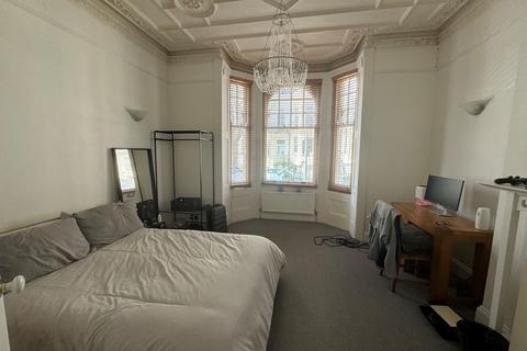 1 bedroom flat to rent - Cambridge Road, Hove