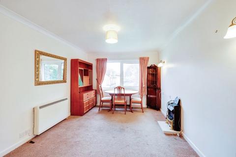 1 bedroom flat for sale, Wentworth Drive, Broadstone BH18