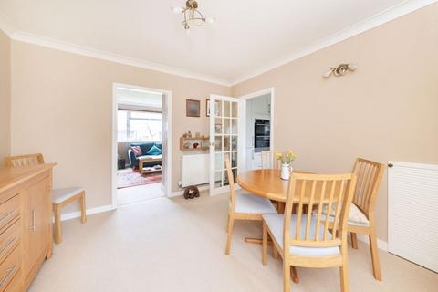 3 bedroom semi-detached house for sale - Hendred Way, Abingdon OX14