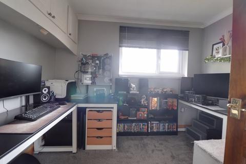 73 Dutton Close, Stoke Heath, Market Drayton, TF9 2JW