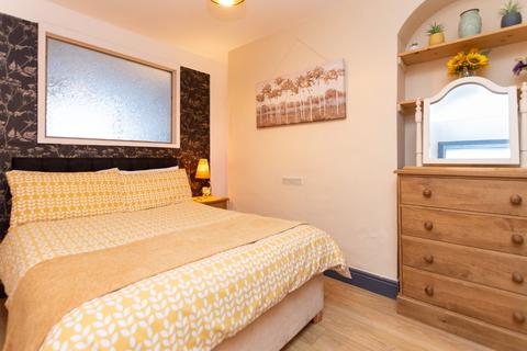 2 bedroom terraced house for sale, High Street, Menai Bridge, Isle of Anglesey, LL59