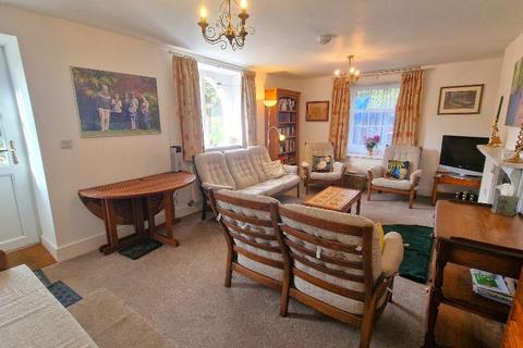 2 bedroom flat for sale, Kings Road, Bembridge, Isle of Wight, PO35 5NT