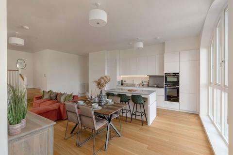 3 bedroom flat for sale, 49/6 Sassoon Grove, Morningside, Edinburgh