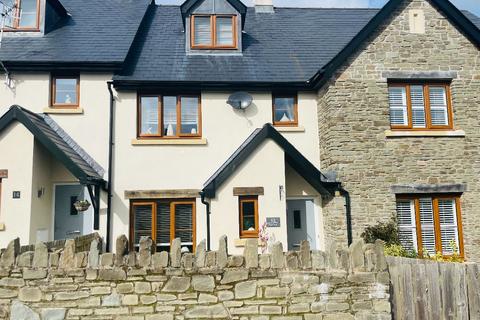 13 Clos Castell, Llangynidr, Crickhowell, NP8 1NZ