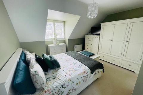 13 Clos Castell, Llangynidr, Crickhowell, NP8 1NZ