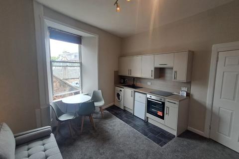 3 bedroom flat to rent, Upper Craigs, Stirling Town, Stirling, FK8