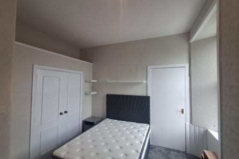 3 bedroom flat to rent, Upper Craigs, Stirling Town, Stirling, FK8