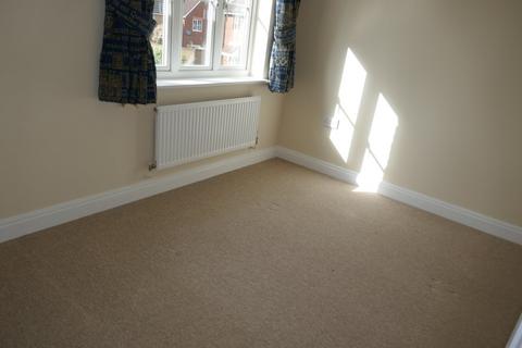3 bedroom end of terrace house to rent, Guernsey Way, Kennington, Ashford, Kent, TN24