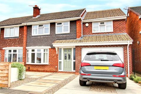 4 bedroom semi-detached house for sale, Kensington Avenue, Normanby