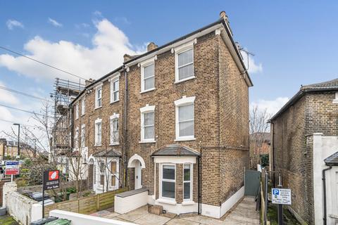 3 bedroom apartment for sale - Courthill Road, London
