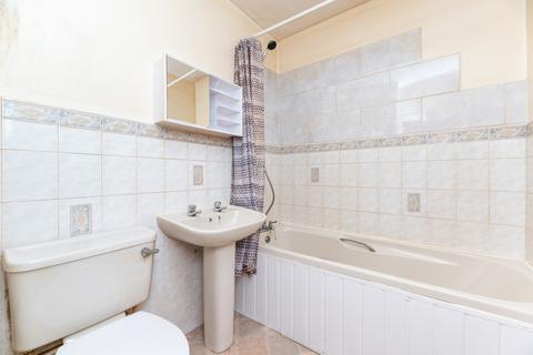 11 Broadway, Bingley, BD16 4QA