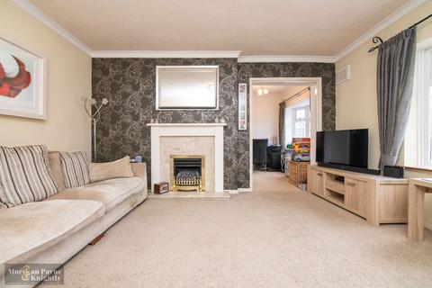 4 bedroom terraced house for sale - West Bromwich B71