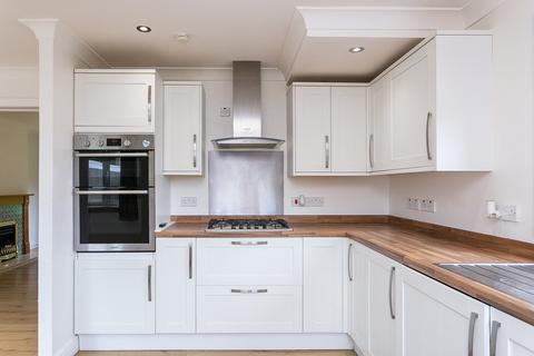 52 Clerk Road, Penicuik, EH26 9EZ