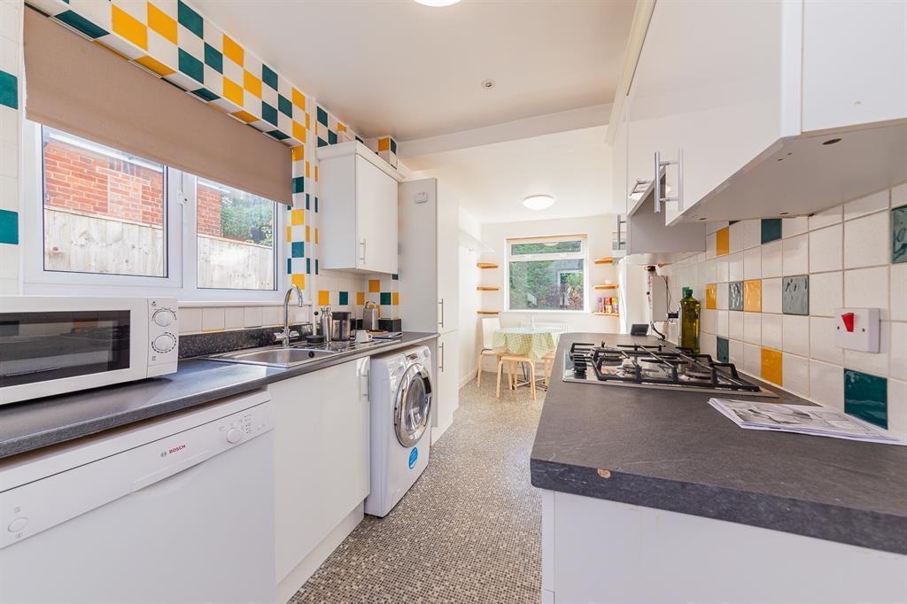 Fitted Kitchen