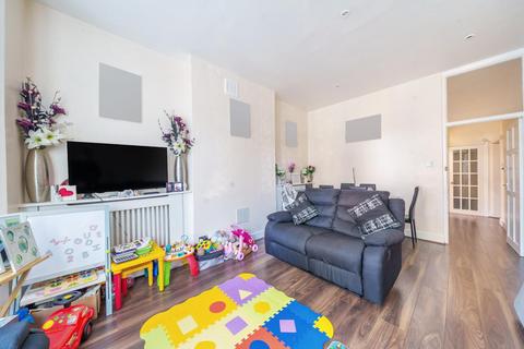 2 bedroom flat to rent - Inchmery Road, London, SE6 1DF