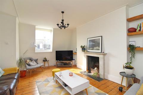 3 bedroom apartment for sale - First Avenue, Hove