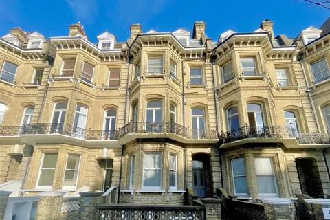 3 bedroom apartment for sale - First Avenue, Hove