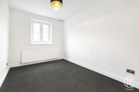 2 bedroom flat for sale, Greenford Avenue, London, W7