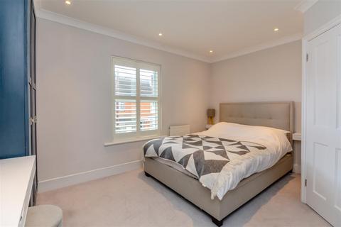 3 bedroom semi-detached house for sale, Nascot Street, Nascot Wood, Watford WD17