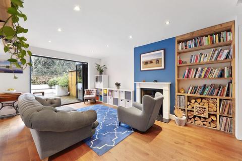 52 Silverdale, London, SE26 4SU