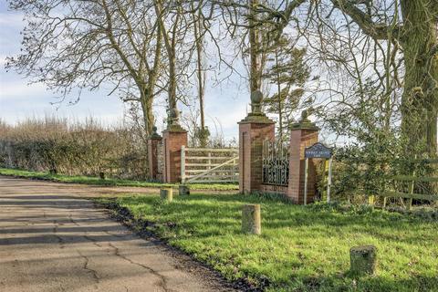 4 bedroom farm house for sale, Newbold Lane, Burrough On The Hill, Melton Mowbray