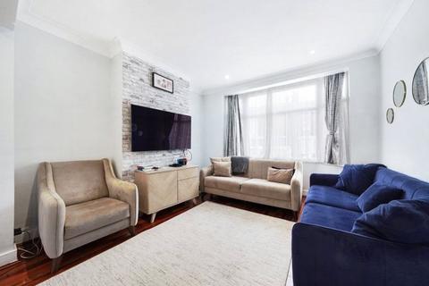 3 bedroom end of terrace house for sale, Enfield, Greater London EN1