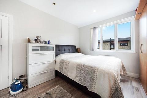 6 Halstead Road, Enfield, EN1 1QB