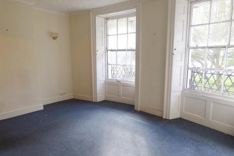 1 bedroom apartment to rent, South Terrace, Littlehampton BN17