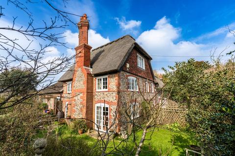 4 bedroom cottage for sale, Sea Lane, Rustington BN16