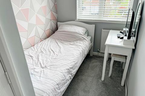 6 Barque Close, Littlehampton, BN17 6RP