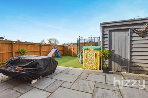 42 Pykenham Way, Hadleigh, Ipswich, IP7 5ER