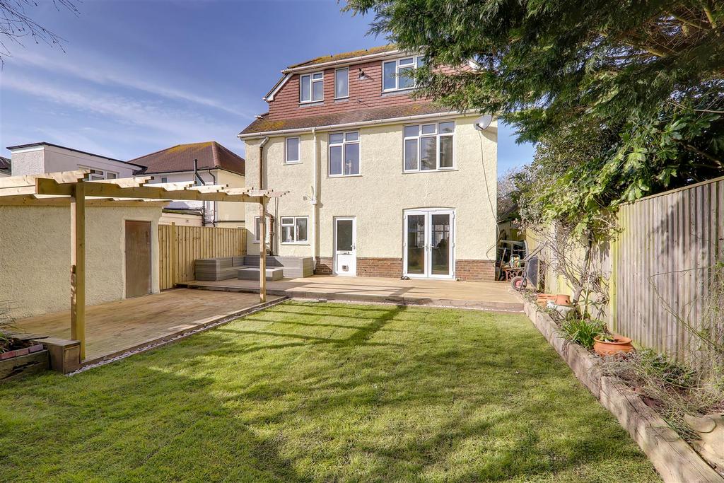 Hythe Road, Worthing BN11 5 bed detached house £850,000