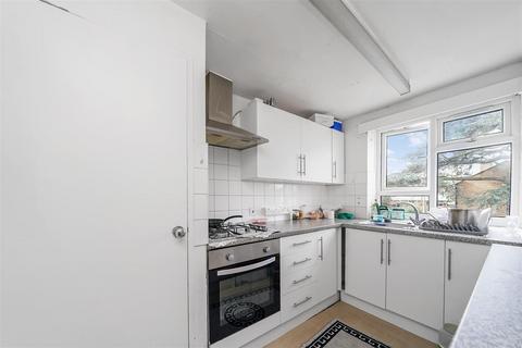 2 bedroom maisonette for sale, Moree Way, London N18