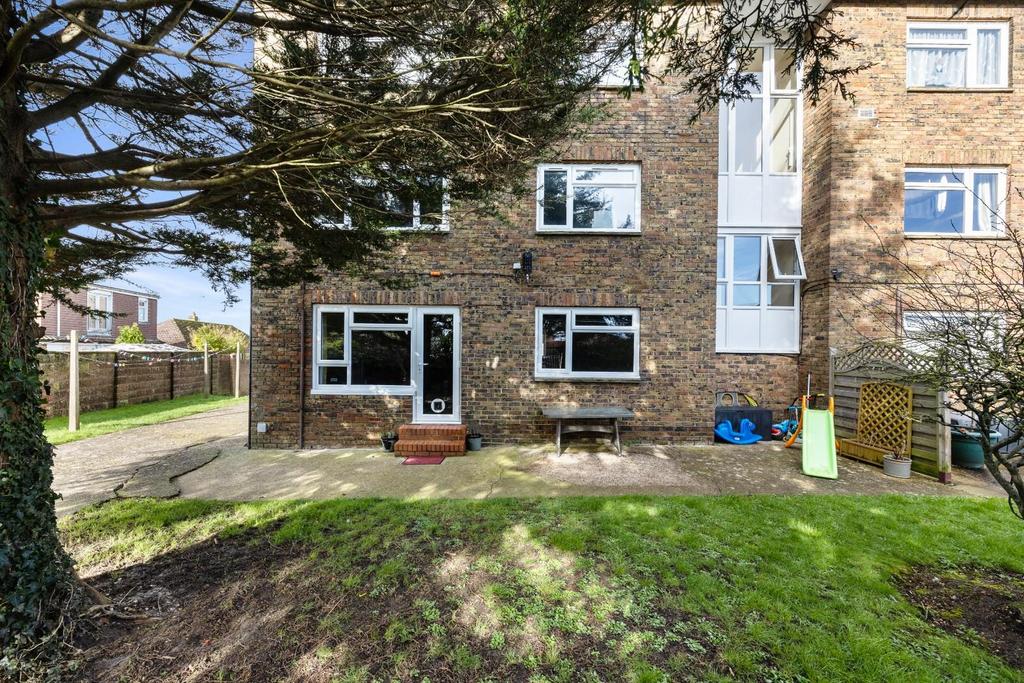 Inglecroft Court 11-0013.jpg