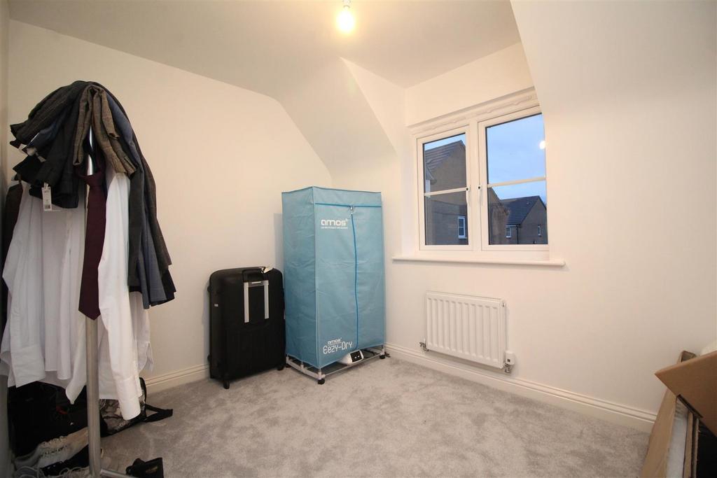 Bedroom 2.JPG